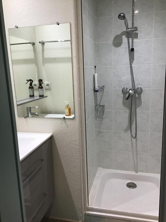 Superbe Appartement A Uzes Avec Place De Parking Экстерьер фото