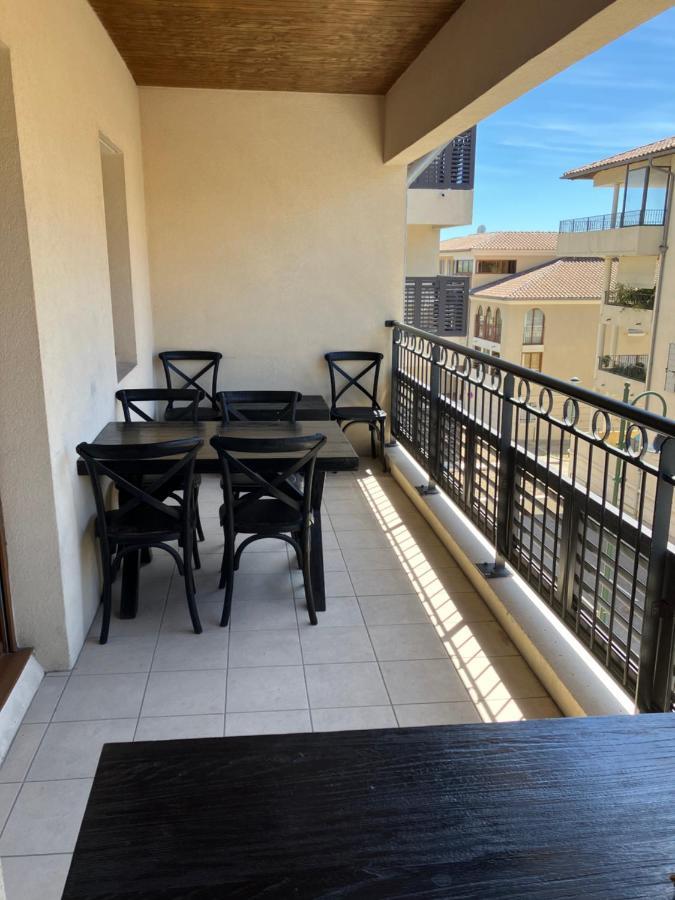 Superbe Appartement A Uzes Avec Place De Parking Экстерьер фото
